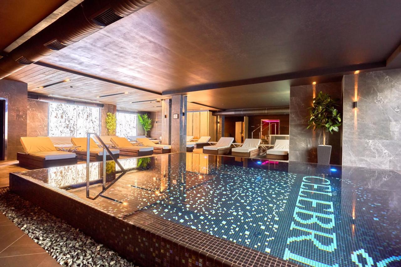 בוקובל Twins Hotel & Spa מראה חיצוני תמונה